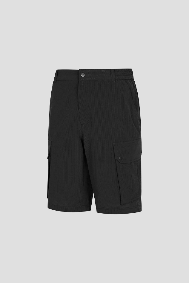 MEN TRAVEL BOOSTER AIR HOLE CARGO SHORT PANTS-BLACK